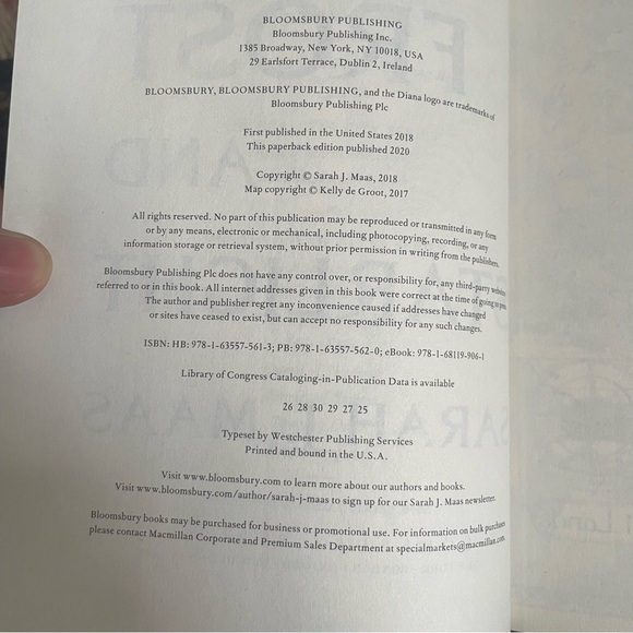 A Court of Frost and Starlight paperback - Picture 8 of 8